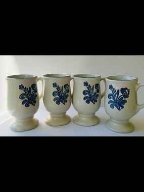 Vintage Pfaltzgraff Yorktowne Footed Coffee Mugs Cups Blue Floral Set of 4